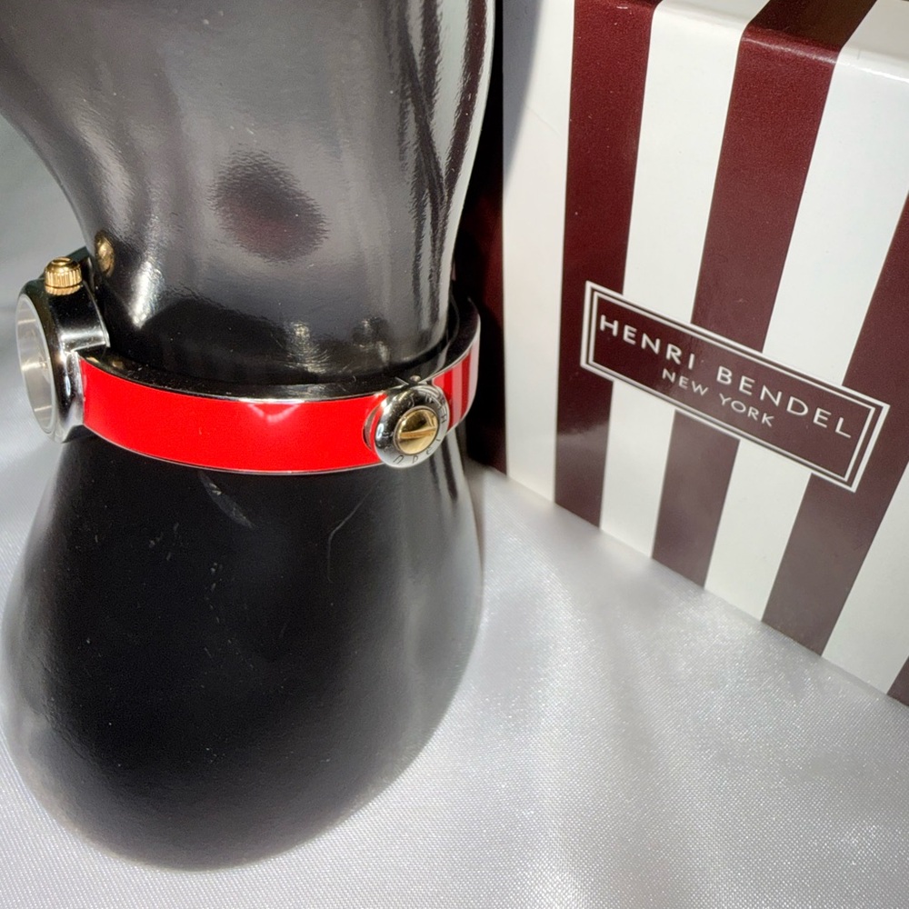 🥳⌚️ HOST PICK ⌚️🥳 NWOT - Henri Bendel “Miss Bendel” Bangle Watch - Picture 7 of 8